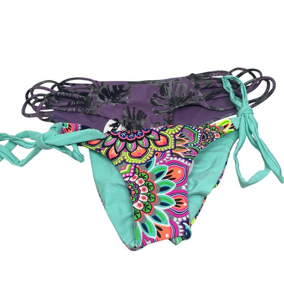 Forever Young Bikini Bottoms Lot of 2 - Women's Small - Picture 5 of 8